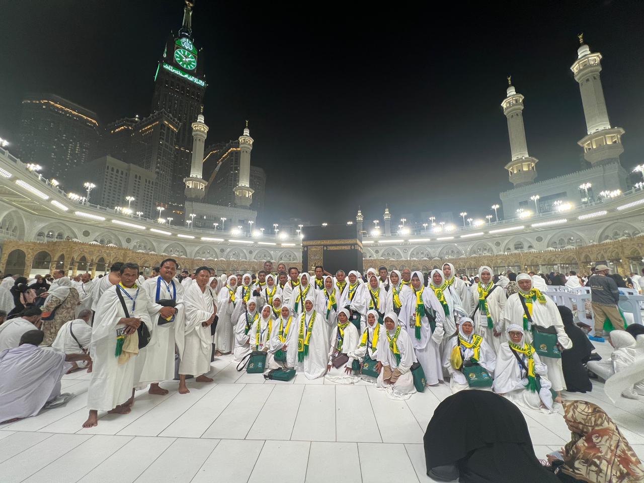 Jamaah di Masjid Nabawi